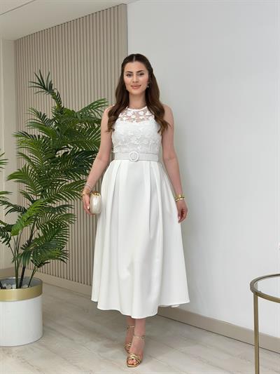 Üzeri Güpürlü Kemerli Tasarım Elbise Beyaz