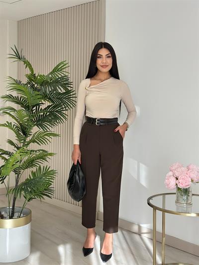 Yakası Düğmeli Sandy Kumaş Bluz Bej