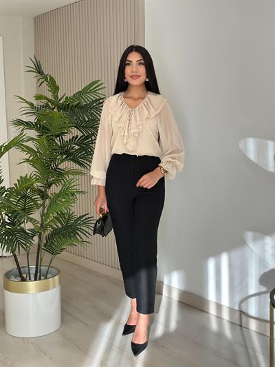 Yakası Fırfırlı Atletli Şifon Bluz Bej