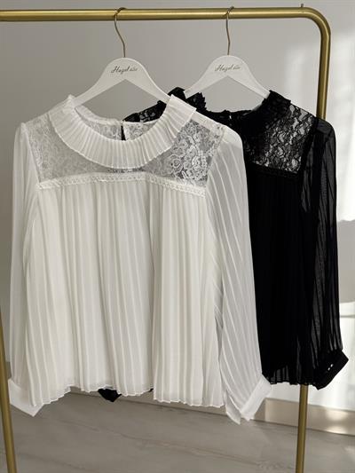 Yakası Güpürlü Piliseli Şifon Bluz Beyaz