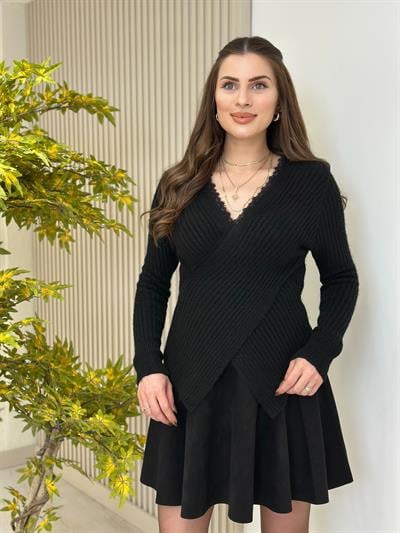 Yakası Güpürlü Yumoş Kazak Siyah