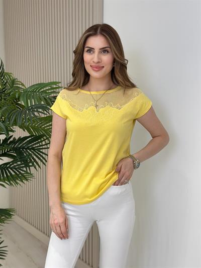 Yakası İşleme Detaylı Tshirt Sarı