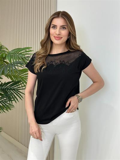 Yakası İşleme Detaylı Tshirt Siyah