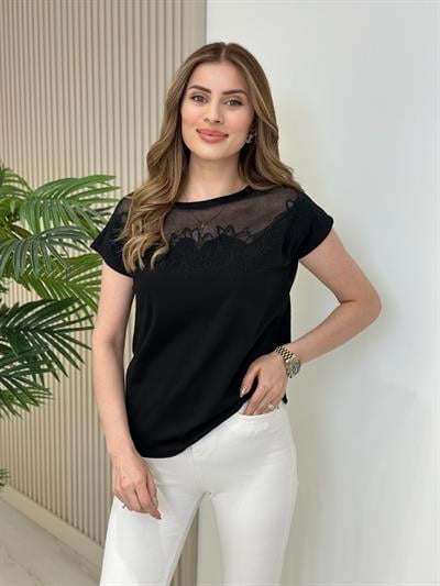 Yakası İşleme Detaylı Tshirt Siyah