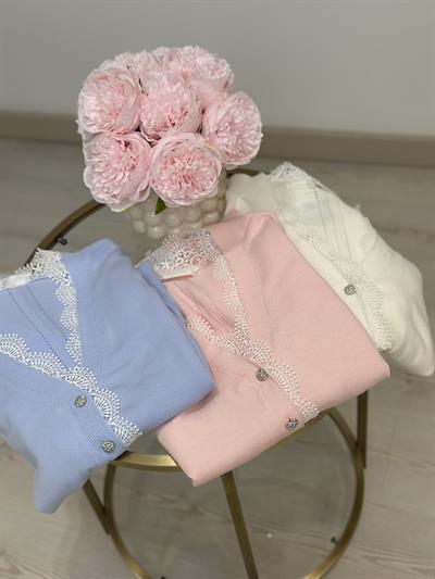 Yakası İthal Güpürlü Mevsimlik Hırka Bebe Mavi