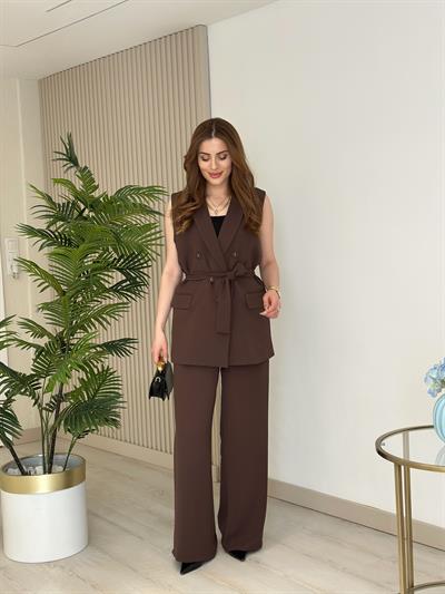Yelekli İki Düğmeli Krep Kumaş Takım Kahve 
