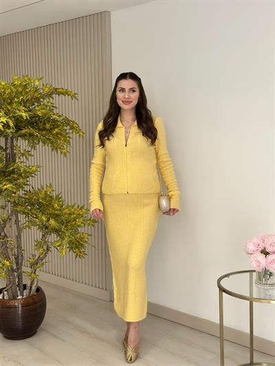 Yumoş Etekli Takım Sarı