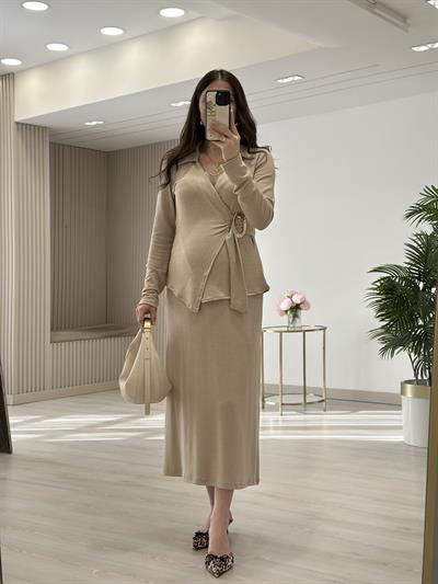 Yumoş Kumaş Gold Tokalı Etekli Takım Bej