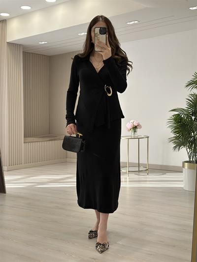 Yumoş Kumaş Gold Tokalı Etekli Takım Siyah