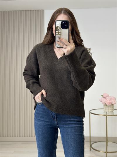 Yumoş V Yaka Kazak Acı Kahve