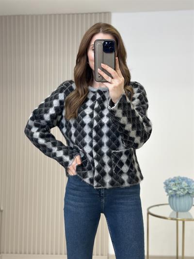 Yün İplik Önü Çıtçıtlı Hırka Siyah Desenli