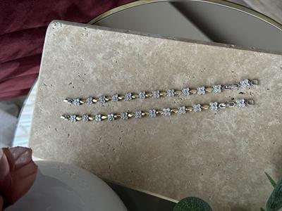 Zirconium Çiçek Taşlı Bileklik 