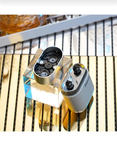 Taşınabilir Profesyonel Kablosuz Şarjlı Tıraş Makinesi