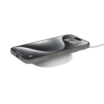 Belkin WIA008BTBK Boostcharge Pro Magsafe Katlanır Qi2 15W Şarj Standı-Beyaz