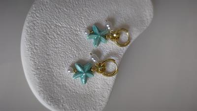 Altın Kaplama Seramik Deniz Yıldızı ve İnci Charmlı Halka Küpe Tur