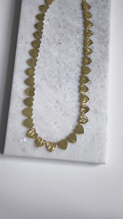 Özel Seri Tırtık Desenli Kalp Plaka Sıralı Kolye (43 Cm) 