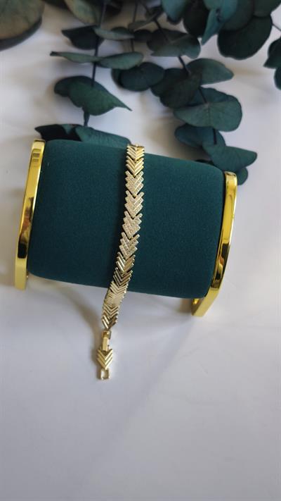 Altın Kaplama Zirkon Taşlı Üçgen Şerit Bileklik