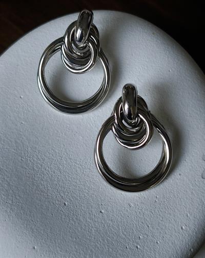 Asimetrik İç İçe Geçmeli Vintage Halka Küpe