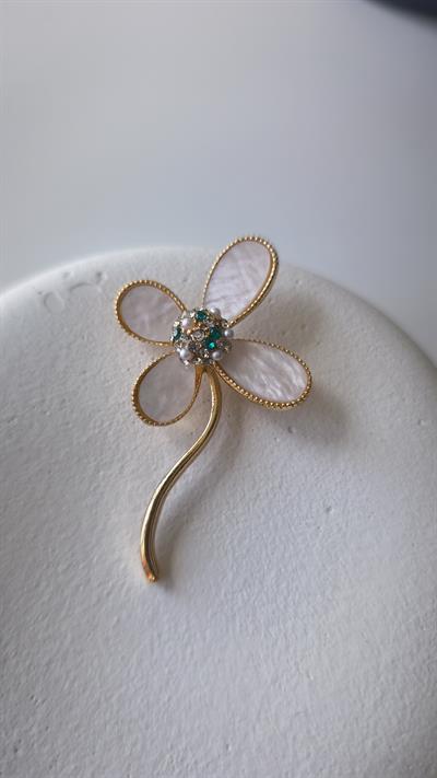 Beyaz Sedef Gold Kenarlı Çiçek Broş