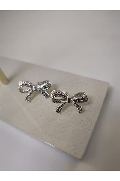 Fiyonk Model Kendinden Desenli Çelik Küpe