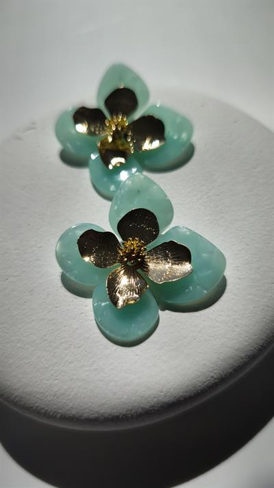 Gold Çiçek Detaylı Su Yeşili Çiçek Küpe