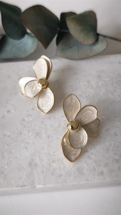 Gold Detaylı Yarım Lotus Çiçeği Küpe