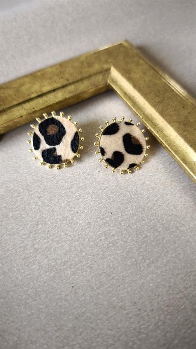 Gold Detaylı Yuvarlak Leopar Desen Küpe