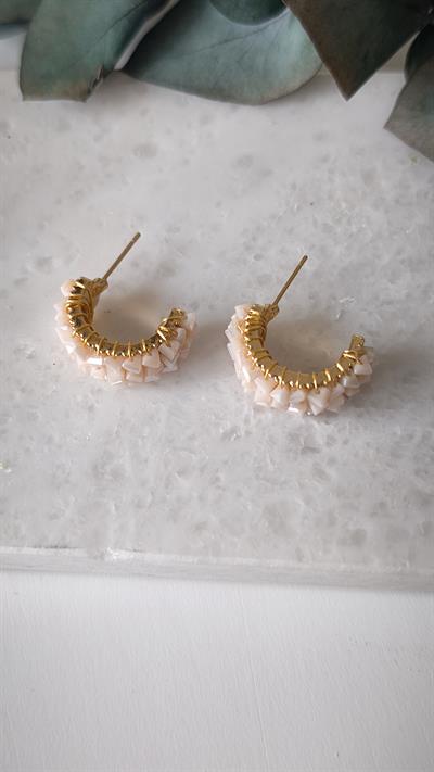 Gold Kenarlı Pembe Boncuklu C şekli Halka Küpe