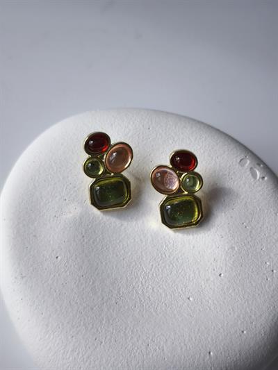 Gold Plaka Çerçeve Renkli Taş Detay Küpe 