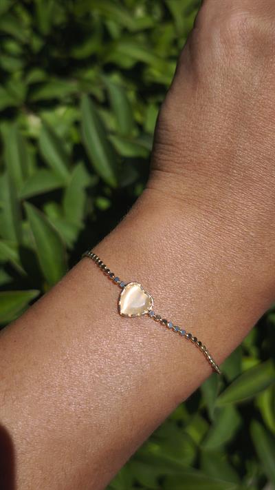 Gold Pul Zincirli Hareli Kalp Detaylı Bileklik