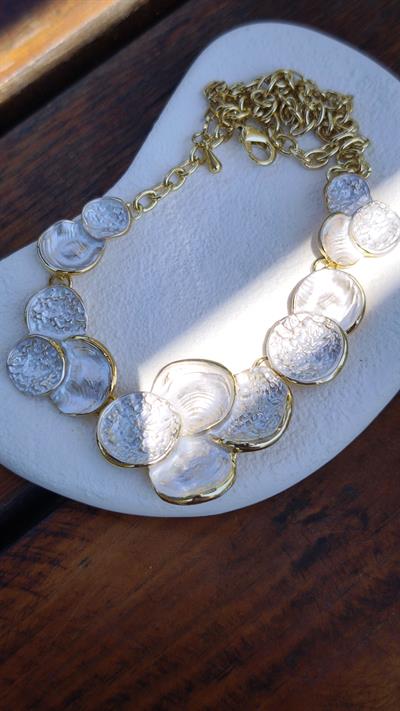 İrili Ufaklı Beyaz Sedefli Yuvarlaklı Halka Zincirli Kolye