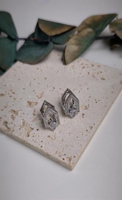 Özel Seri Damla Taş Detay Üçgen Figür Küpe 