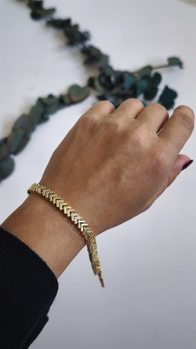 Özel Seri Gömme Taşlı Ok Model Bileklik 