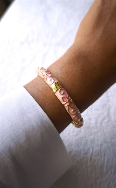 Özel Seri Mine Üzeri Çiçek Figür Kelepçe Bileklik ( İç Çap: 6 Cm ) 