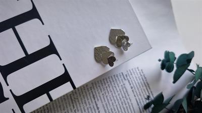 Özel Seri Tırtık Plaka Üçlü Kalp Küpe