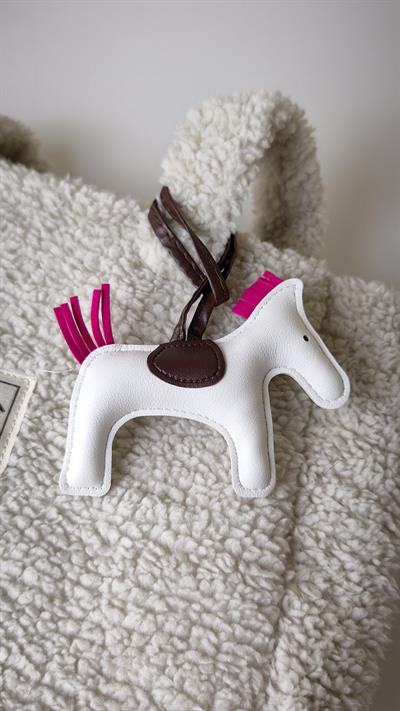 Renkli Püskül Detay At Figür Çanta Aksesuarı 