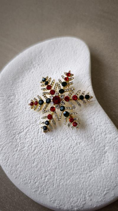 Renkli Taşlı Kartanesi Broş