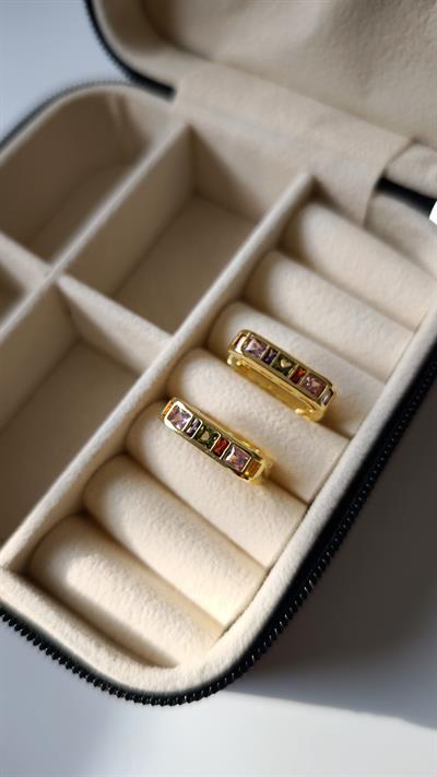 Özel Seri Renkli Zirkon Taşlı Kare Küpe