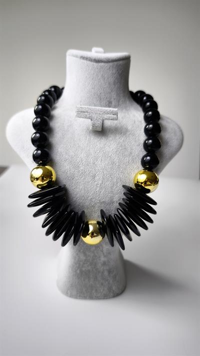 Siyah Asimetrik Sıralı Boncuk Gold Uçlu Kolye