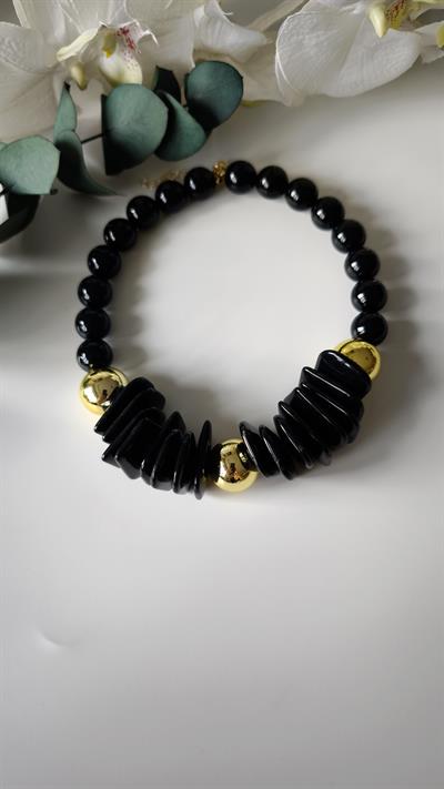 Siyah Asimetrik Sıralı Boncuk Gold Uçlu Kolye