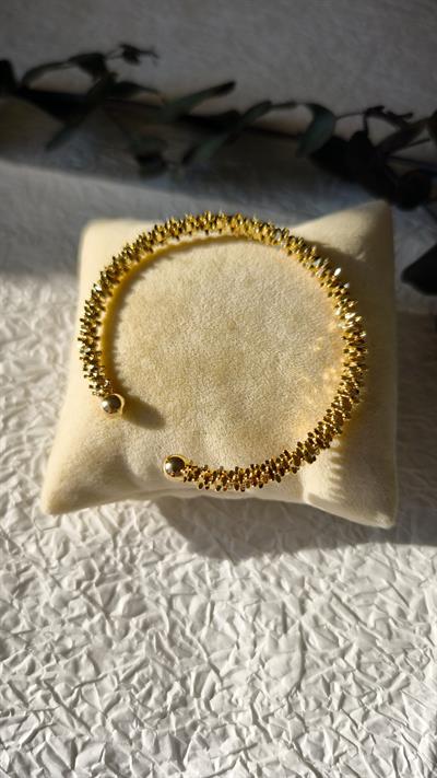 Tırtık Plaka Top Uçlu Kelepçe Bileklik