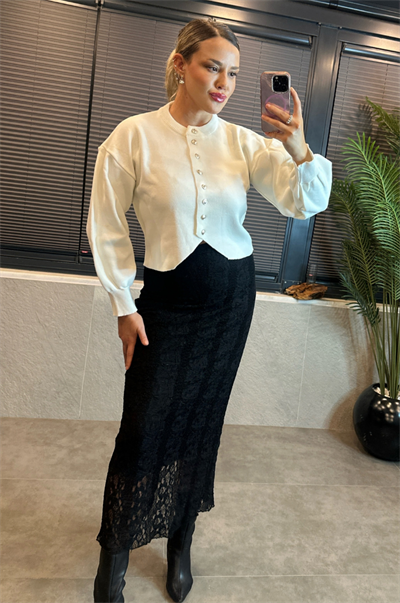 Beyaz Fit Kesim Crop Hırka