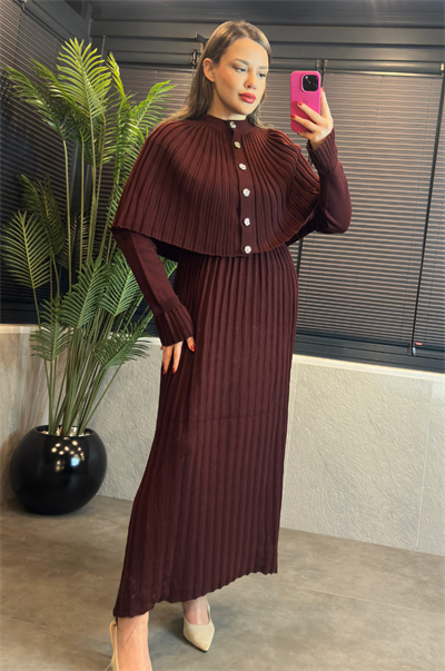 Bordo Pelerin Detaylı Piliseli Triko Elbise (2li Set)
