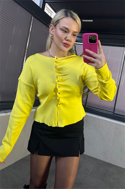 Büzgü Detaylı Sarı Triko Hırka