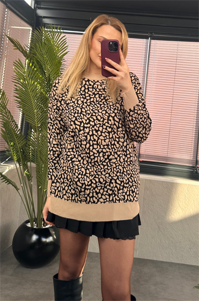 Camel Leopar Desenli Yarı Boğazlı Oversize Kazak