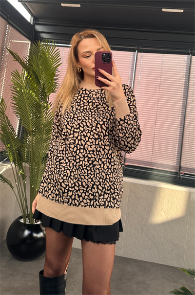 Camel Leopar Desenli Yarı Boğazlı Oversize Kazak