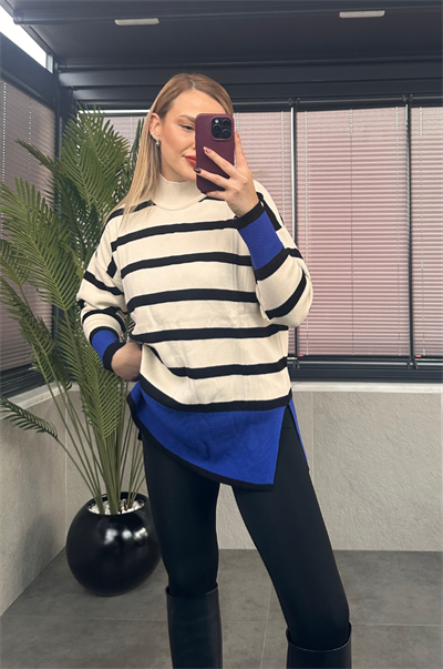 Çizgi Detaylı Boğazlı Saks Mavi Oversize Kazak