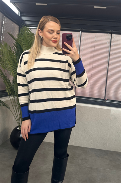 Çizgi Detaylı Boğazlı Saks Mavi Oversize Kazak