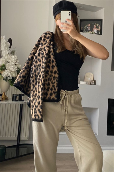 Kahverengi Leopar Desenli Kısa Hırka