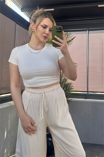 Krem Rengi Yarım Kollu Slim Basic Crop 